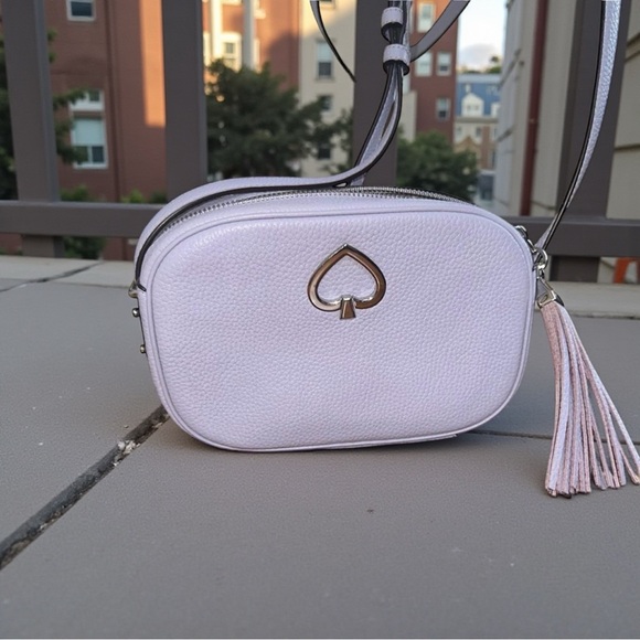 Kate Spade New York Kourtney Lilac Pebbled Leather Crossbody Bag EC - Picture 2 of 5